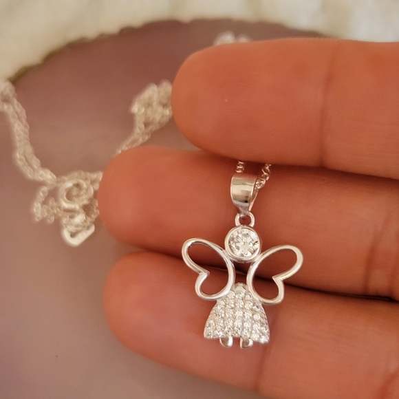 Jewelry - Sterling silver 925 ángel pendant w chain